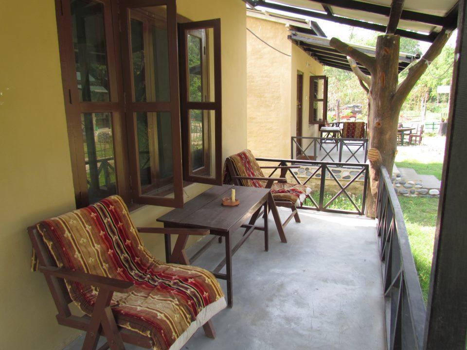 Chitwan Gaida Lodge سوراها المظهر الخارجي الصورة