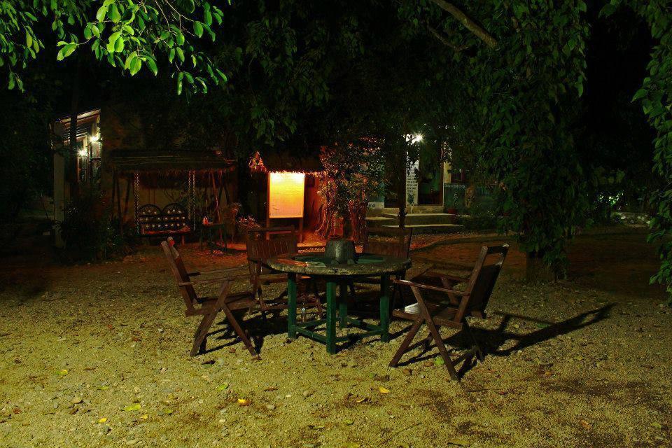 Chitwan Gaida Lodge سوراها المظهر الخارجي الصورة